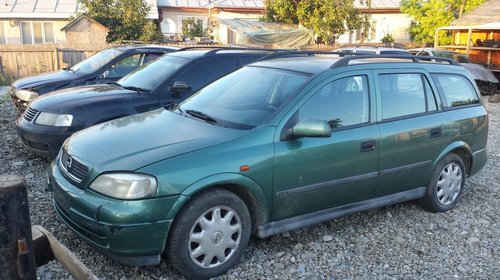 Dezmembrez Opel Astra 1.6 16v  din 2003