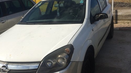 Dezmembrez opel astra 1.7 dti