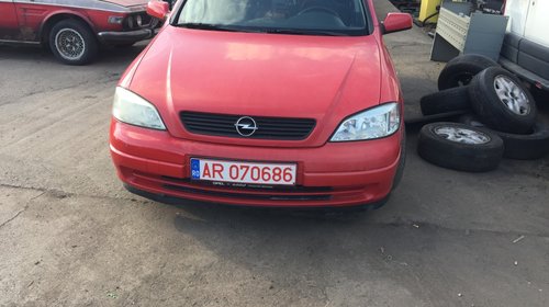 Dezmembrez opel astra 2 litri diesel 101 cp