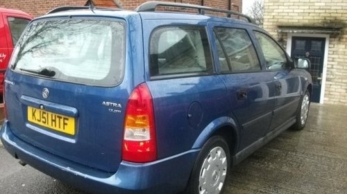 Dezmembrez Opel Astra caravan, motor 1.7DTI, an 2001