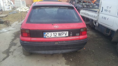 Dezmembrez Opel Astra F 1.7TD 55kw Y17DT an 1995