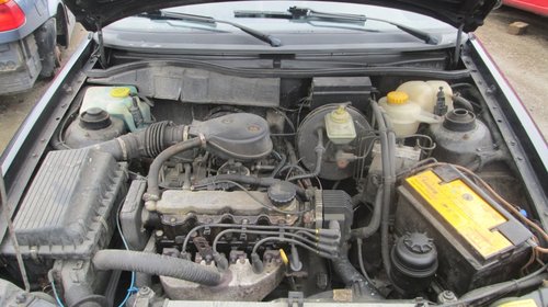 Dezmembrez Opel Astra F Cabrio 1.6 B din 1996