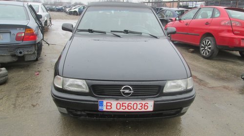 Dezmembrez Opel Astra F Cabrio 1.6 B din 1996