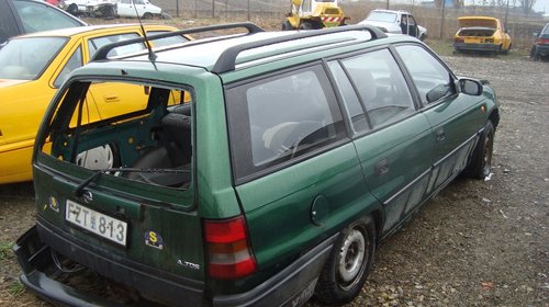 Dezmembrez Opel Astra F din 1996 1.7 isuzu
