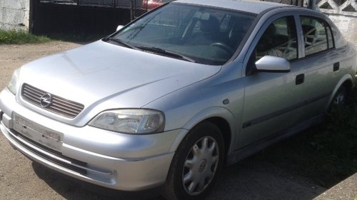 Dezmembrez Opel Astra G 1,6 ben 16v 101 cp 2000