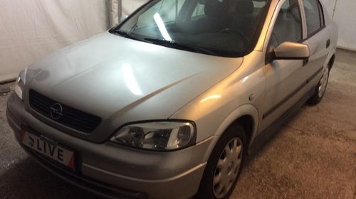 Dezmembrez Opel Astra G 1.6 X16XEL 1999 hatch