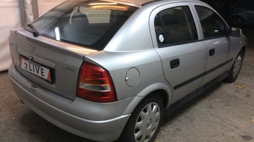 Dezmembrez Opel Astra G 1.6 X16XEL 1999 hatchback
