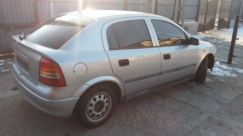 Dezmembrez opel astra g 1.6i 8v argintiu 2001