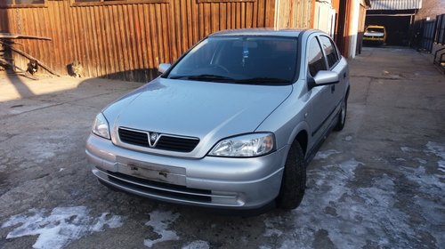 Dezmembrez opel astra g 1.6i 8v argintiu 2001