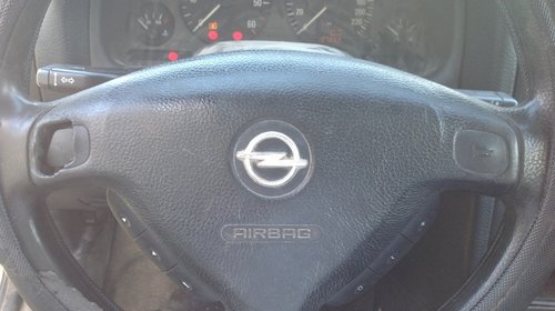 Dezmembrez Opel Astra G 1,7 dti
