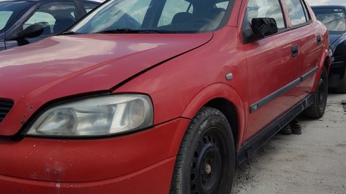 Dezmembrez Opel Astra G 1.8benzina an1999