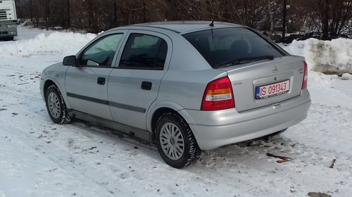Dezmembrez Opel Astra G 1998 1.6 B