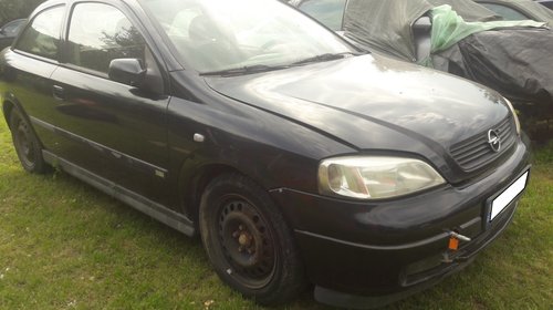 Dezmembrez Opel Astra G 2.0 DTI fabr. 2001