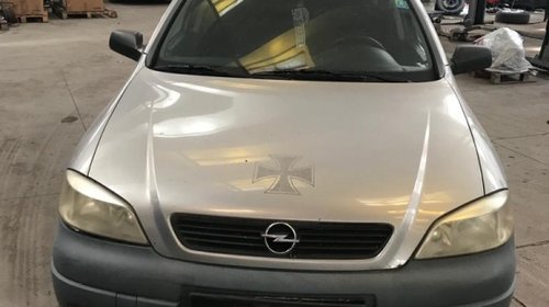 Dezmembrez Opel Astra G 2000 Caravan 1.7 dti 