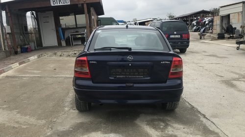 Dezmembrez Opel Astra G 2000 limuzina 2000 dti