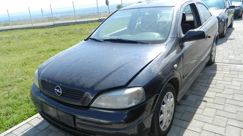 Dezmembrez Opel Astra G, 2000