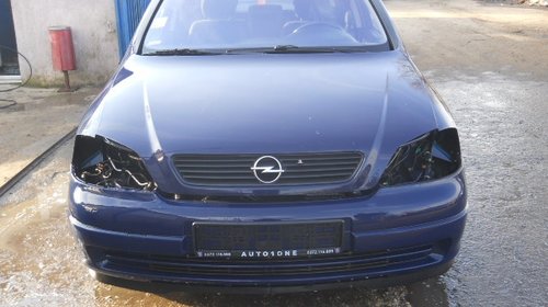 Dezmembrez Opel Astra G 2001 Hatchback 2.0