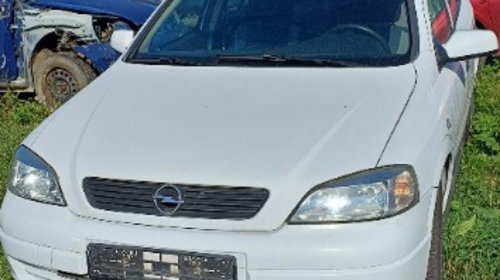 Dezmembrez Opel Astra G 2002 Caravan 1.7D