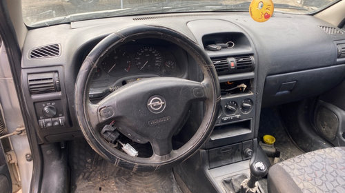 Dezmembrez Opel Astra G 2004 Break 2.0
