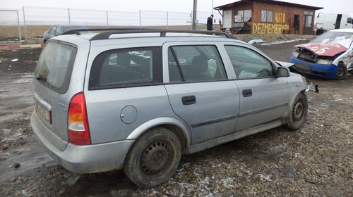 Dezmembrez Opel Astra G an 2001 1,6 euro 4.