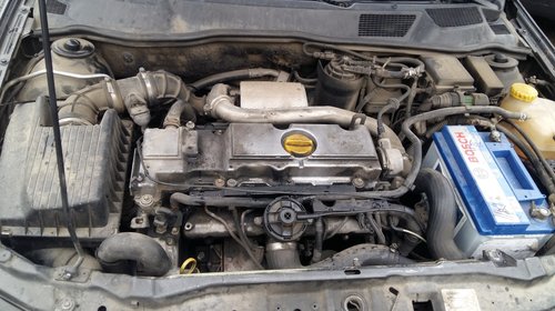 Dezmembrez Opel Astra G an 2001 motor 2.0 DTI