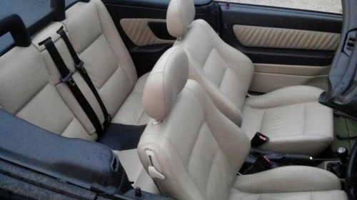 Dezmembrez Opel Astra G bertone Cabrio 1.6 negru, interior piele