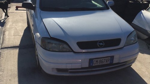 Dezmembrez opel astra g caravan din 2001 moto