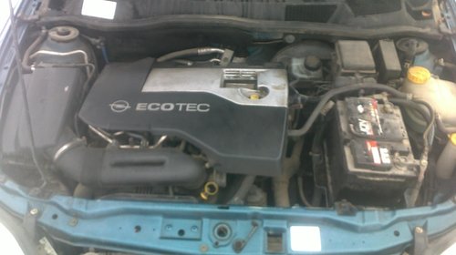 Dezmembrez opel astra G coupe 2.2 16v euro 4 147cp motor ecotec an 2001 orice piesa motor,caroserie,interior