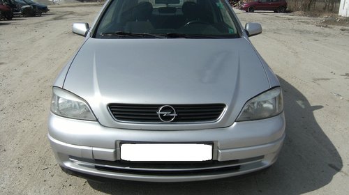 Dezmembrez OPEL ASTRA G CUPE din 1999 (2.0 B)