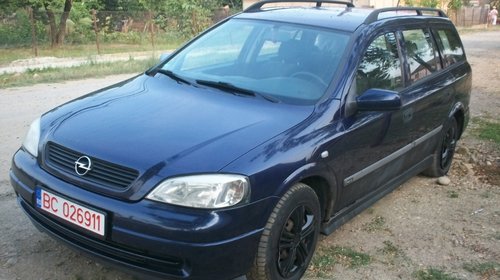 Dezmembrez Opel Astra G motor 1.6 16 valve benzina an 2000