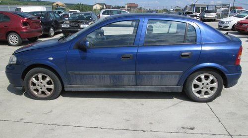 Dezmembrez opel astra g