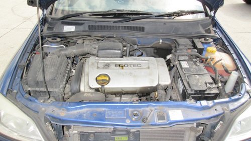 Dezmembrez opel astra g