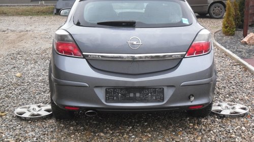 Dezmembrez Opel Astra GTC 1,9 cdti – Z19DTJ