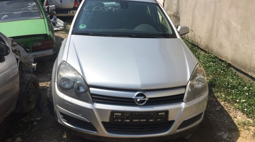 Dezmembrez Opel Astra H 1.3 CDTI 2006 Z13DTH