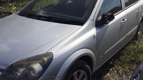 Dezmembrez Opel Astra H 1.4 benzina 5 trepte 2004-