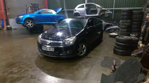 Dezmembrez Opel Astra H 1.6 TwinPort 2006