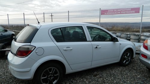 Dezmembrez Opel Astra H, 1.7, AN 2005