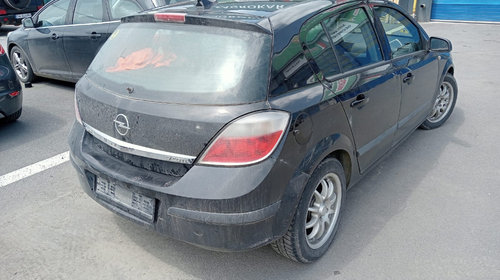 Dezmembrez Opel Astra H 1.7 cdti an 2006 culoare negru hatchback