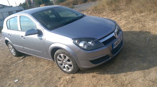 Dezmembrez Opel Astra H 1,7 cdti an fabricație 2004