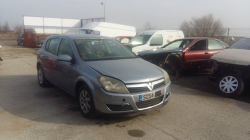 Dezmembrez Opel Astra H 1.7 cdti motor Z17DTL din 2004