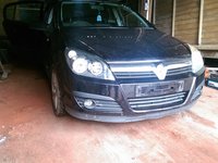 Dezmembrez Opel Astra H 1.9 CDTI 150 HP