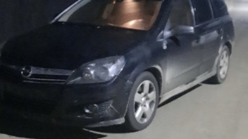 Dezmembrez Opel Astra H 1.9cdti 120cp