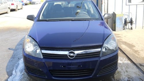 Dezmembrez Opel Astra H 2005 Hatchback 1.7