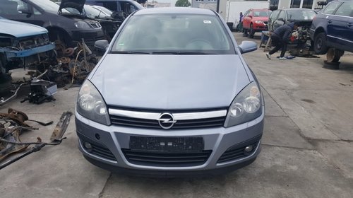 Dezmembrez Opel Astra H 2006 Hatchback 1.9cdt