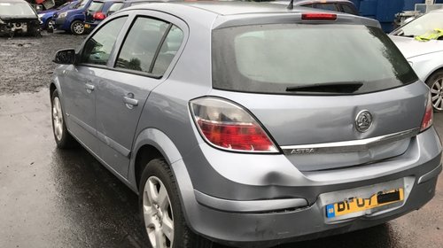 Dezmembrez Opel Astra H 2007 Hatchback 1,4 Benzina