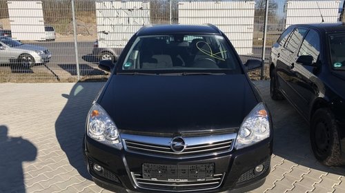 Dezmembrez Opel Astra H 2008 combi 1.7 cdti Z