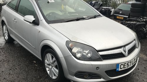 Dezmembrez Opel Astra H 2008 GTC 1.7 Diesel