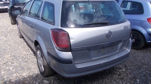 Dezmembrez Opel Astra H ,an 2006