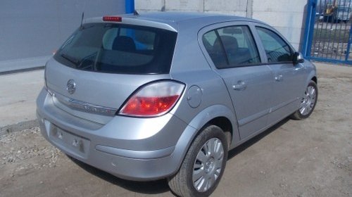 Dezmembrez Opel Astra H ,an 2006