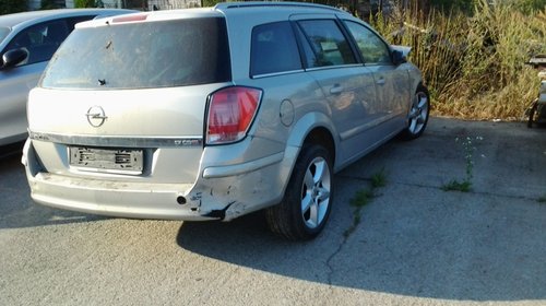 Dezmembrez opel astra h an 2007 1.7cdti